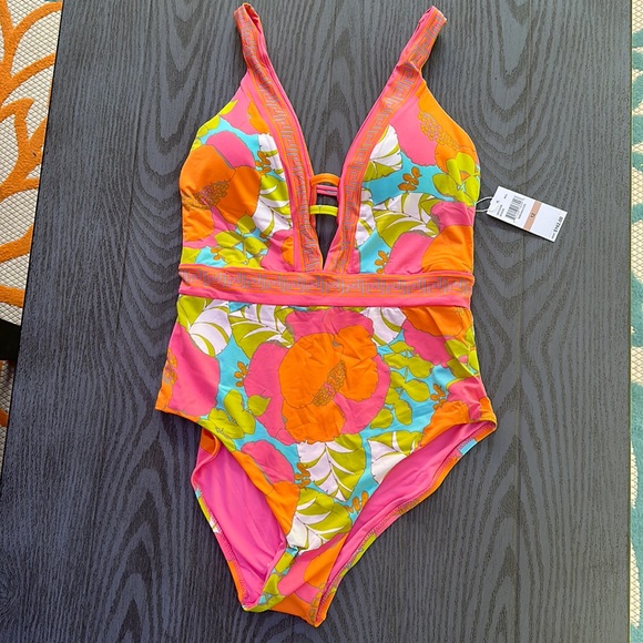 Trina Turk One Piece Swimsuit- NWT 🌴🌴 - Picture 3 of 9
